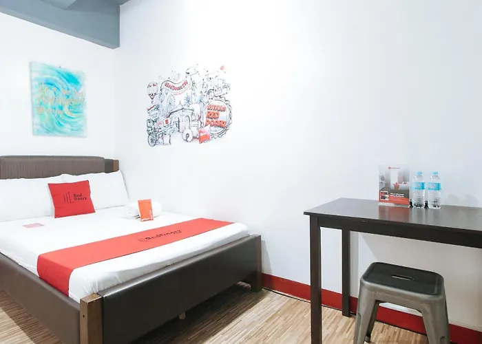 Reddoorz Near Quirino Station 2* Manille