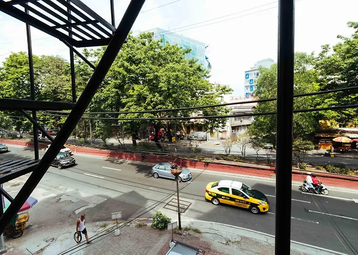 Reddoorz Near Quirino Station